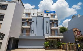 Fabhotel Royal Touch Patel Nagar